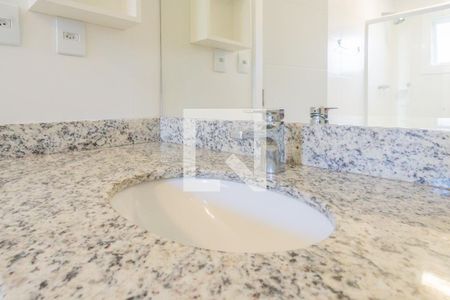 Casa de condomínio à venda com 250m², 3 quartos e 2 vagas Casa de condomínio à venda com 250m², 3 quartos e 2 vagasBanheiro do Quarto 1 e 2