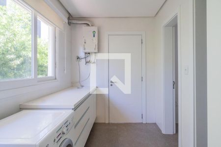 Casa de condomínio à venda com 250m², 3 quartos e 2 vagas Casa de condomínio à venda com 250m², 3 quartos e 2 vagasÁrea de Serviço