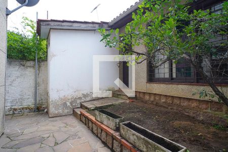 Apartamento à venda com 68m², 2 quartos e sem vagaCasa Fundos