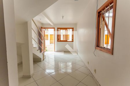 Sala de casa de condomínio para alugar com 2 quartos, 57m² em Boa Saúde, Novo Hamburgo