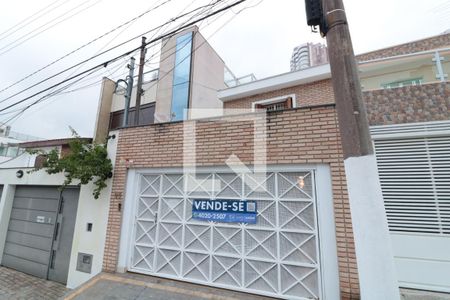 Casa à venda com 95m², 3 quartos e 2 vagasFachada