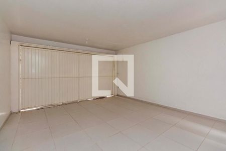 Casa à venda com 220m², 4 quartos e 3 vagas Casa à venda com 220m², 4 quartos e 3 vagasGaragem