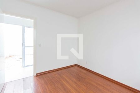 Casa à venda com 220m², 4 quartos e 3 vagas Casa à venda com 220m², 4 quartos e 3 vagasQuarto 1