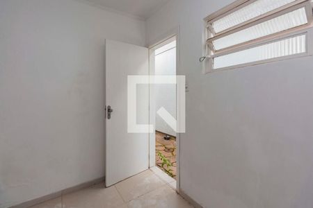 Casa à venda com 220m², 4 quartos e 3 vagas Casa à venda com 220m², 4 quartos e 3 vagasÁrea externa