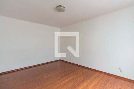 Casa à venda com 220m², 4 quartos e 3 vagas Casa à venda com 220m², 4 quartos e 3 vagasQuarto 3