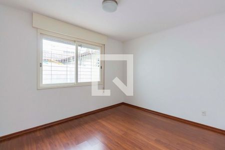 Casa à venda com 220m², 4 quartos e 3 vagas Casa à venda com 220m², 4 quartos e 3 vagasQuarto 2
