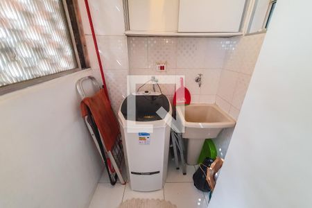 Apartamento à venda com 57m², 2 quartos e sem vaga Apartamento à venda com 57m², 2 quartos e sem vagaÁrea de Serviço