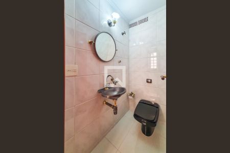 Casa à venda com 156m², 3 quartos e 3 vagas Casa à venda com 156m², 3 quartos e 3 vagasLavabo