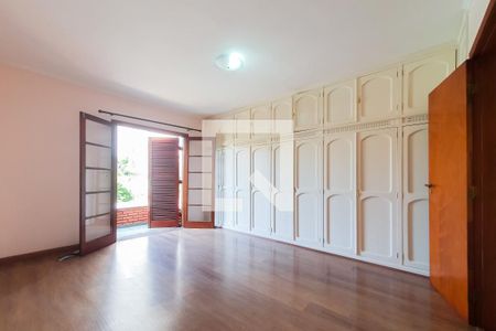 Casa à venda com 156m², 3 quartos e 3 vagas Casa à venda com 156m², 3 quartos e 3 vagasQuarto 1