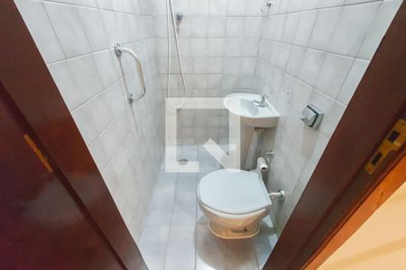 Casa à venda com 156m², 3 quartos e 3 vagas Casa à venda com 156m², 3 quartos e 3 vagasBanheiro