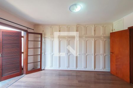 Casa à venda com 156m², 3 quartos e 3 vagas Casa à venda com 156m², 3 quartos e 3 vagasQuarto 1