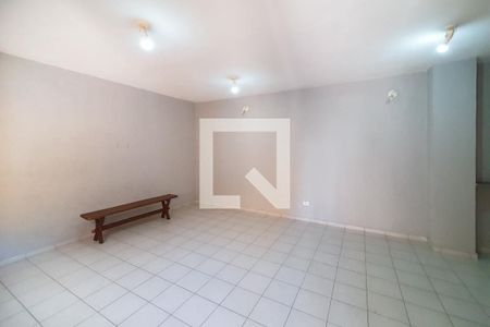 Casa à venda com 156m², 3 quartos e 3 vagas Casa à venda com 156m², 3 quartos e 3 vagasSalão de Jogos