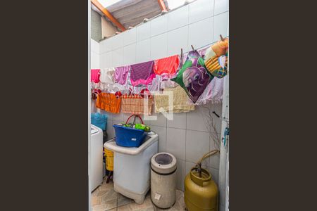 Casa de condomínio à venda com 92m², 2 quartos e 1 vagaÁrea de Serviço