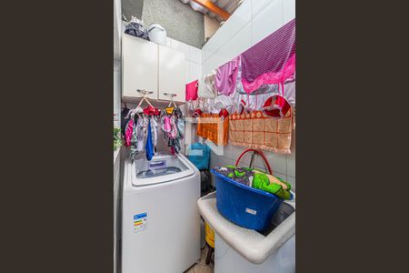 Casa de condomínio à venda com 92m², 2 quartos e 1 vagaÁrea de Serviço