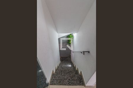 Casa de condomínio à venda com 92m², 2 quartos e 1 vagaEscada Garagem