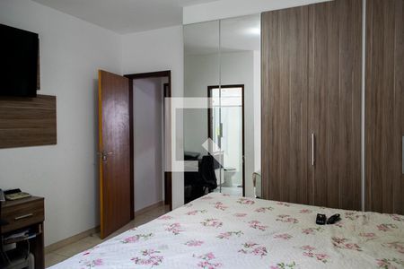 Casa de condomínio à venda com 110m², 2 quartos e 1 vagaquarto 2 suite