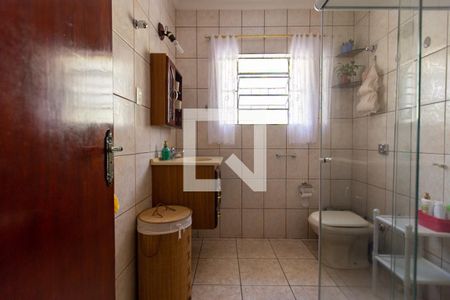 Casa à venda com 175m², 3 quartos e 2 vagasBanheiro Corredor