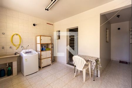 Casa à venda com 175m², 3 quartos e 2 vagasÁrea de Serviço