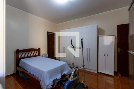 Casa à venda com 175m², 3 quartos e 2 vagasSuíte