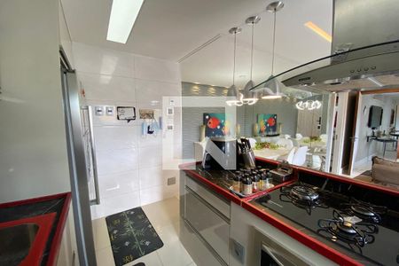 Apartamento à venda com 64m², 3 quartos e 2 vagas Apartamento à venda com 64m², 3 quartos e 2 vagasCozinha
