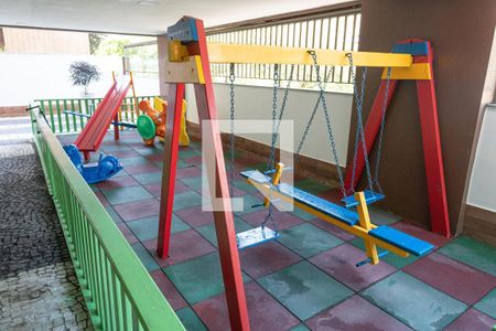 Apartamento à venda com 65m², 2 quartos e 1 vagaÁrea comum - Playground