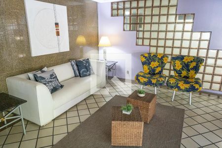 Apartamento à venda com 65m², 2 quartos e 1 vagaHall
