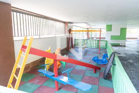 Apartamento à venda com 65m², 2 quartos e 1 vagaÁrea comum - Playground