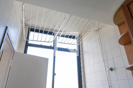 Apartamento à venda com 65m², 2 quartos e 1 vagaÁrea de Serviço