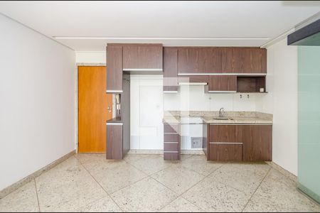 Sala - Cozinha de apartamento para alugar com 2 quartos, 74m² em Vila da Serra, Nova Lima