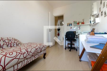 Casa à venda com 159m², 3 quartos e 2 vagasQuarto 2