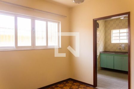 Casa à venda com 132m², 4 quartos e 2 vagas Casa à venda com 132m², 4 quartos e 2 vagasSala de Jantar