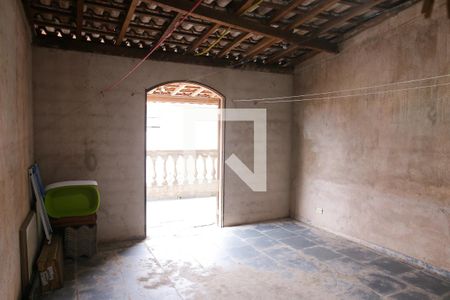 Casa à venda com 160m², 2 quartos e 1 vagaÁrea de Serviço