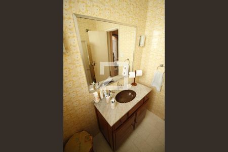 Casa à venda com 200m², 5 quartos e 2 vagasBanheiro Social - Torneira