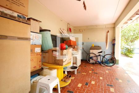 Casa à venda com 200m², 5 quartos e 2 vagasÁrea de Serviço