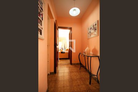 Casa à venda com 200m², 5 quartos e 2 vagasHall social