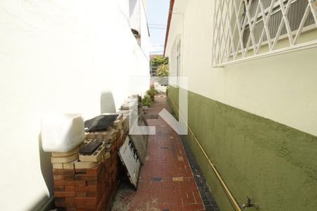 Casa à venda com 200m², 5 quartos e 2 vagasCorredor Lateral