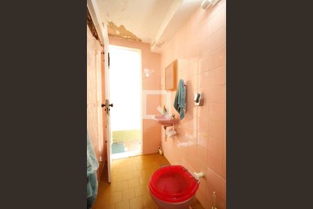 Casa à venda com 200m², 5 quartos e 2 vagasBanheiro de Serviço