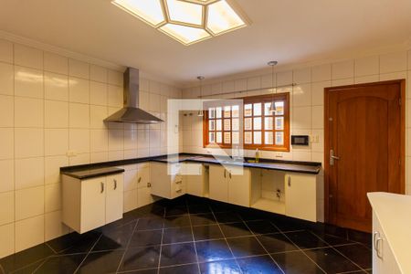 Casa à venda com 266m², 3 quartos e 3 vagas Casa à venda com 266m², 3 quartos e 3 vagasCozinha