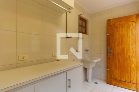 Casa à venda com 266m², 3 quartos e 3 vagas Casa à venda com 266m², 3 quartos e 3 vagasÁrea de Serviço