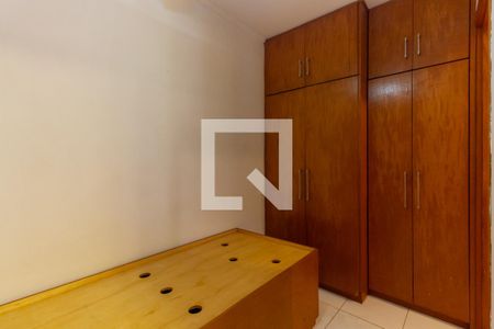 Casa à venda com 266m², 3 quartos e 3 vagas Casa à venda com 266m², 3 quartos e 3 vagasQuarto Extra