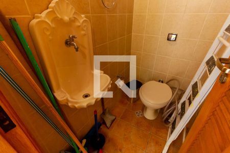 Casa à venda com 266m², 3 quartos e 3 vagas Casa à venda com 266m², 3 quartos e 3 vagasBanheiro 4