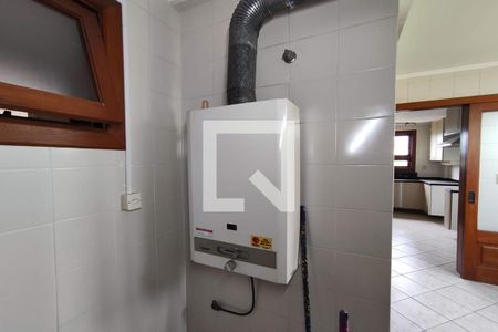 Apartamento à venda com 253m², 3 quartos e 2 vagas Apartamento à venda com 253m², 3 quartos e 2 vagas Área de Serviço