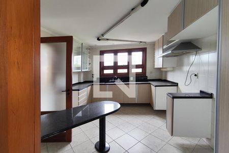 Apartamento à venda com 253m², 3 quartos e 2 vagas Apartamento à venda com 253m², 3 quartos e 2 vagasCozinha