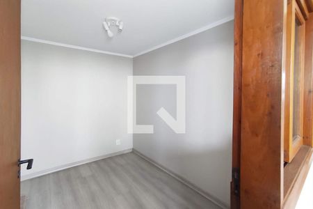 Apartamento à venda com 253m², 3 quartos e 2 vagas Apartamento à venda com 253m², 3 quartos e 2 vagasQuarto de Serviço