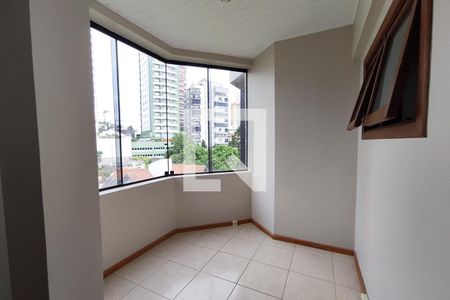 Apartamento à venda com 253m², 3 quartos e 2 vagas Apartamento à venda com 253m², 3 quartos e 2 vagasQuarto 1