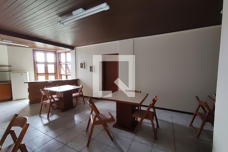 Apartamento à venda com 253m², 3 quartos e 2 vagas Apartamento à venda com 253m², 3 quartos e 2 vagasÁrea comum - Salão de festas