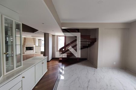 Apartamento à venda com 253m², 3 quartos e 2 vagas Apartamento à venda com 253m², 3 quartos e 2 vagasSala de Jantar