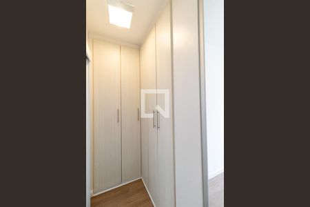 Apartamento à venda com 73m², 2 quartos e 1 vaga Apartamento à venda com 73m², 2 quartos e 1 vagaCloset da suíte