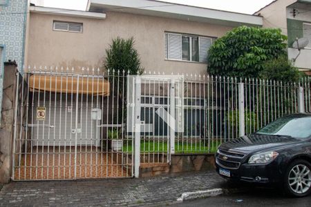 Casa para alugar com 300m², 3 quartos e 3 vagas Casa para alugar com 300m², 3 quartos e 3 vagasFachada