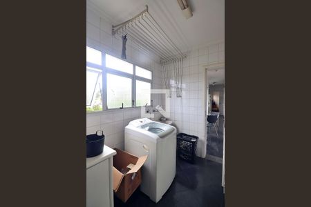 Apartamento à venda com 130m², 3 quartos e 2 vagasÁrea de Serviço